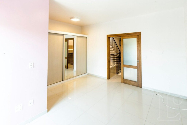 Imagem Casa com 3 Quartos à Venda,  em Espírito Santo - Porto Alegre