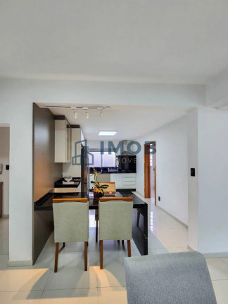 Imagem Casa com 3 Quartos à Venda, 231 m² em Vila Baependi - Jaraguá Do Sul
