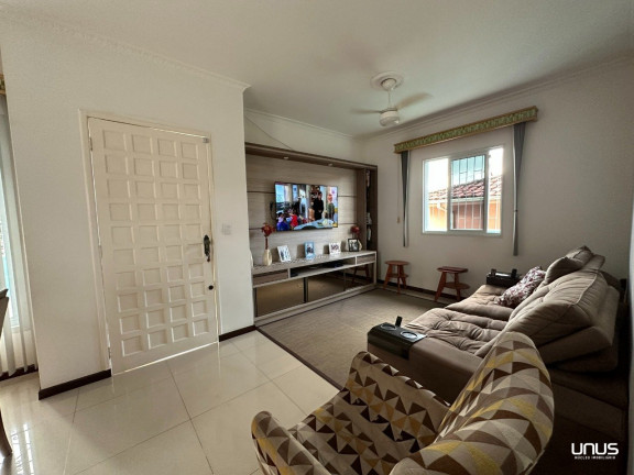 Imagem Casa com 3 Quartos à Venda, 288 m² em Coloninha - Florianópolis Imagem Casa com 3 Quartos à Venda, 288 m² em Coloninha - Florianópolis