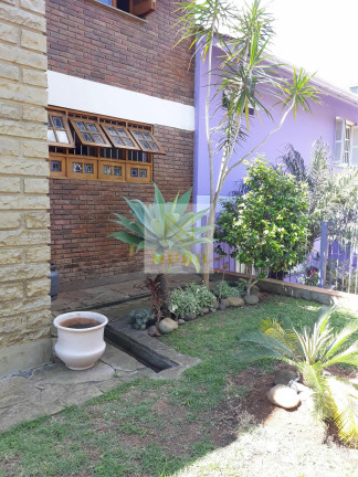 Imagem Casa com 3 Quartos à Venda, 268 m² em Espírito Santo - Porto Alegre Imagem Casa com 3 Quartos à Venda, 268 m² em Espírito Santo - Porto Alegre