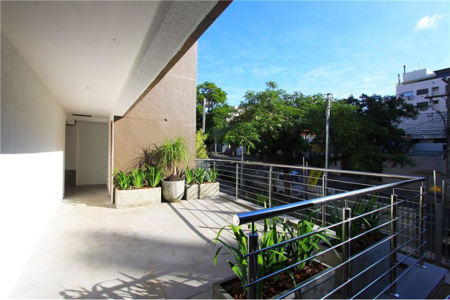 Imagem Apartamento com 2 Quartos à Venda, 83 m² em Higienópolis - Porto Alegre Imagem Apartamento com 2 Quartos à Venda, 83 m² em Higienópolis - Porto Alegre