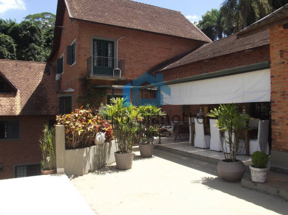 Imagem Casa de Condomínio com 10 Quartos à Venda, 875 m² em Jardim Itatiaia - Embu Das Artes