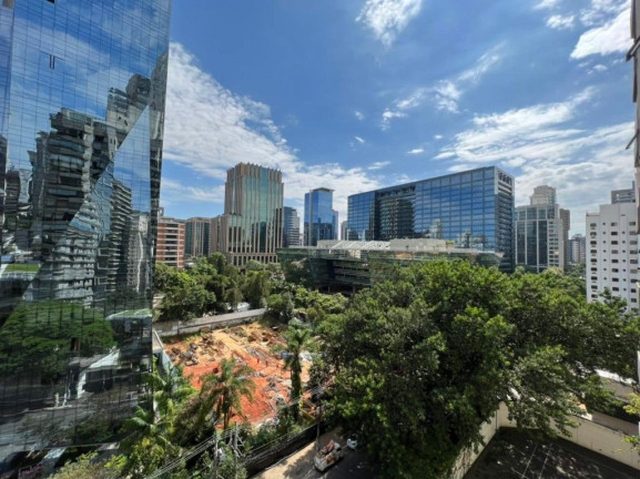 Imagem Apartamento com 3 Quartos à Venda, 220 m² em Itaim Bibi - São Paulo Imagem Apartamento com 3 Quartos à Venda, 220 m² em Itaim Bibi - São Paulo