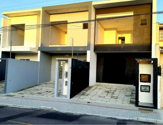 Imagem Sobrado com 3 Quartos à Venda, 123 m² em Saguaçu - Joinville Imagem Sobrado com 3 Quartos à Venda, 123 m² em Saguaçu - Joinville