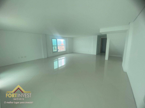 Imagem Imóvel com 4 Quartos à Venda, 289 m² em Vila Guilhermina - Praia Grande Imagem Imóvel com 4 Quartos à Venda, 289 m² em Vila Guilhermina - Praia Grande