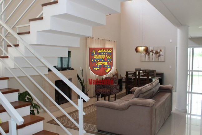 Imagem Casa com 3 Quartos à Venda, 348 m² em Ribeirão Da Ilha - Florianópolis Imagem Casa com 3 Quartos à Venda, 348 m² em Ribeirão Da Ilha - Florianópolis