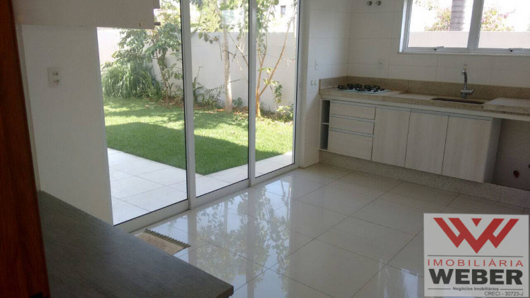 Imagem Casa de Condomínio com 4 Quartos à Venda, 300 m² em Iporanga - Sorocaba