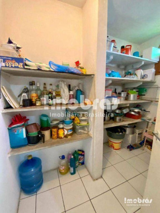 Imagem Casa com 3 Quartos à Venda, 230 m² em Cidade Dos Funcionários - Fortaleza Imagem Casa com 3 Quartos à Venda, 230 m² em Cidade Dos Funcionários - Fortaleza