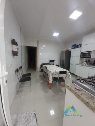 Imagem Sobrado com 3 Quartos à Venda, 220 m² em Vila Das Mercês - São Paulo