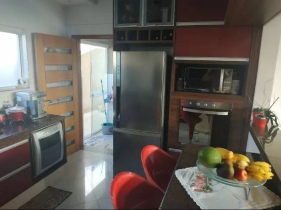 Imagem Casa com 4 Quartos à Venda, 250 m² em Piracangaguá - Taubaté Imagem Casa com 4 Quartos à Venda, 250 m² em Piracangaguá - Taubaté
