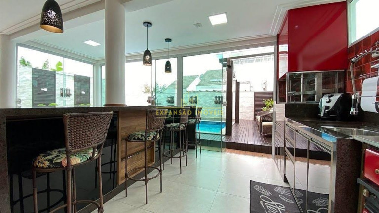 Imagem Casa com 3 Quartos à Venda, 420 m² em Pedra Branca - Palhoça Imagem Casa com 3 Quartos à Venda, 420 m² em Pedra Branca - Palhoça