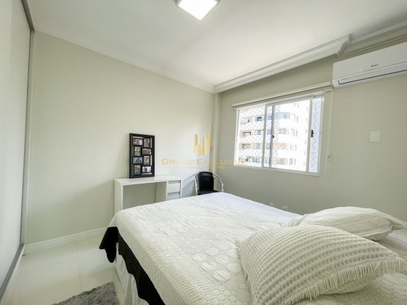 Imagem Apartamento com 2 Quartos à Venda, 110 m² em Centro - Balneário Camboriú