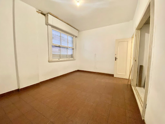 Kitnet com 1 Quarto à Venda, 37 m² em Pitangueiras - Guarujá