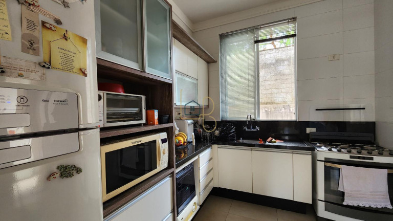 Imagem Casa de Condomínio com 3 Quartos à Venda, 200 m² em Jardim Itatiaia 2 - Londrina Imagem Casa de Condomínio com 3 Quartos à Venda, 200 m² em Jardim Itatiaia 2 - Londrina