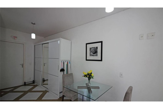 Imagem Imóvel com 1 Quarto à Venda, em Granja Viana - Cotia Imagem Imóvel com 1 Quarto à Venda, em Granja Viana - Cotia