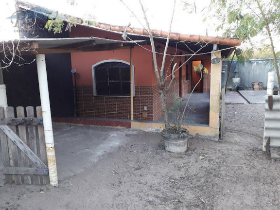Imagem Casa com 1 Quarto à Venda, 450 m² em Monteiro (são Vicente) - Araruama Imagem Casa com 1 Quarto à Venda, 450 m² em Monteiro (são Vicente) - Araruama