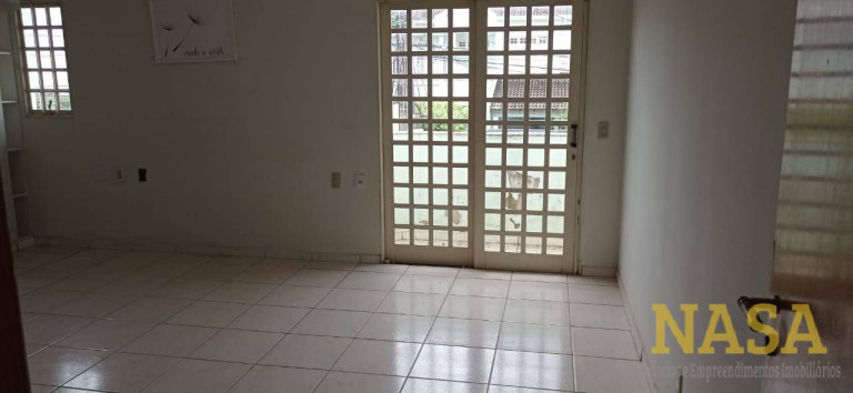 Imagem Casa com 4 Quartos à Venda, 420 m² em Cuiabá Imagem Casa com 4 Quartos à Venda, 420 m² em Cuiabá