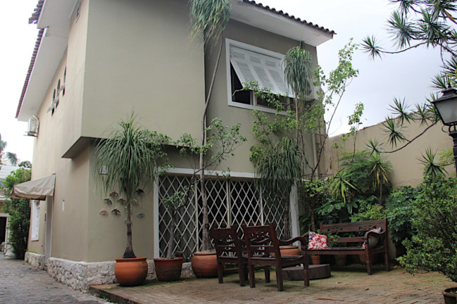 Imagem Casa com 3 Quartos à Venda, 256 m² em Jardim Paulistano - São Paulo Imagem Casa com 3 Quartos à Venda, 256 m² em Jardim Paulistano - São Paulo