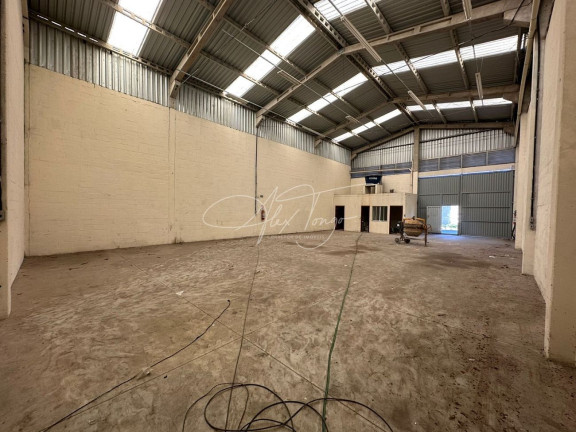 Imagem Imóvel Comercial para Alugar, 800 m² em Alterosas - Serra