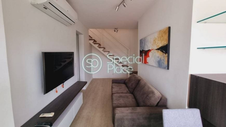 Imagem Cobertura com 2 Quartos à Venda, 200 m² em Pinheiros - São Paulo
