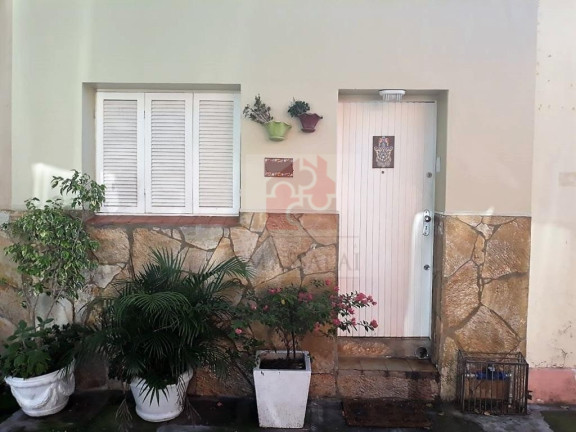 Imagem Casa com 2 Quartos à Venda, 49 m² em Santana - Porto Alegre Imagem Casa com 2 Quartos à Venda, 49 m² em Santana - Porto Alegre