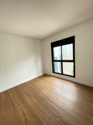Imagem Apartamento com 4 Quartos à Venda, 149 m² em Centro - Balneário Camboriú Imagem Apartamento com 4 Quartos à Venda, 149 m² em Centro - Balneário Camboriú