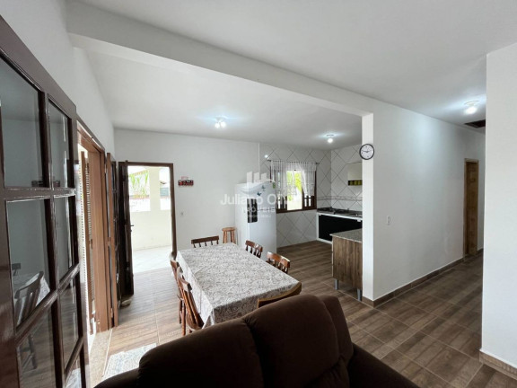 Imagem Casa com 4 Quartos à Venda, 207 m² em Barra Do Sai - Itapoá