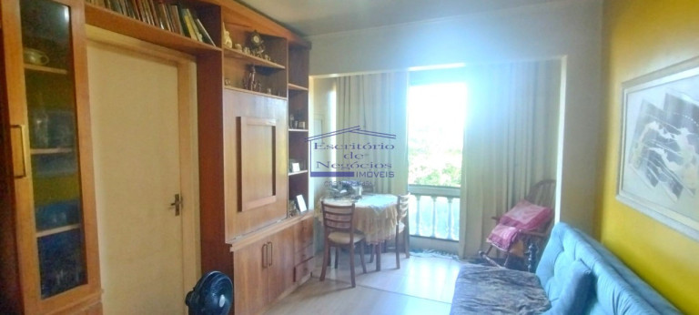 Imagem Imóvel com 1 Quarto à Venda, 52 m² em Cristal - Porto Alegre Imagem Imóvel com 1 Quarto à Venda, 52 m² em Cristal - Porto Alegre