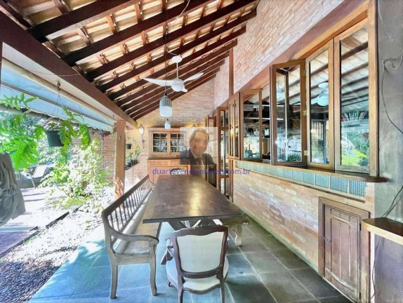 Imagem Casa com 3 Quartos à Venda, 363 m² em Chácara Santa Lúcia Dos Ypes - Carapicuíba Imagem Casa com 3 Quartos à Venda, 363 m² em Chácara Santa Lúcia Dos Ypes - Carapicuíba