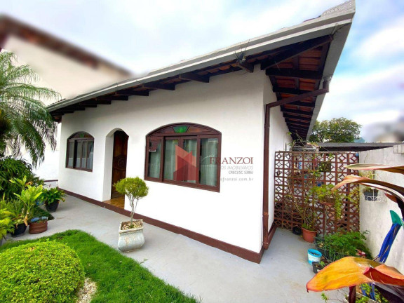 Casa com 3 Quartos à Venda, 100 m² em Dom Bosco - Itajaí