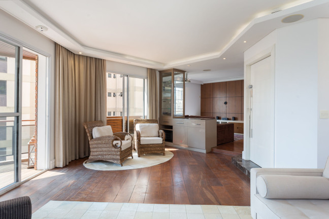 Imagem Apartamento com 3 Quartos à Venda, 206 m² em Vila Nova Conceição - São Paulo