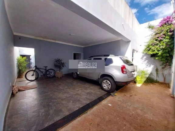 Imagem Casa com 3 Quartos à Venda, 250 m² em Parque Das Laranjeiras - Uberaba Imagem Casa com 3 Quartos à Venda, 250 m² em Parque Das Laranjeiras - Uberaba