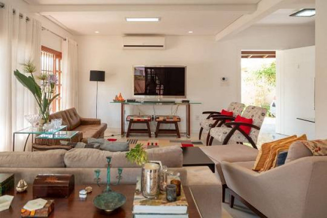 Imagem Casa com 4 Quartos para Alugar, 280 m² em Jurerê Internacional - Florianópolis Imagem Casa com 4 Quartos para Alugar, 280 m² em Jurerê Internacional - Florianópolis