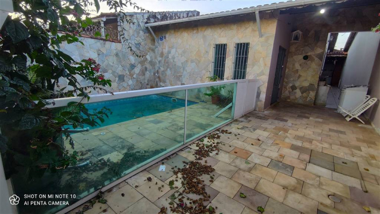 Imagem Casa com 3 Quartos à Venda, 68 m² em Balneario Florida - Praia Grande Imagem Casa com 3 Quartos à Venda, 68 m² em Balneario Florida - Praia Grande