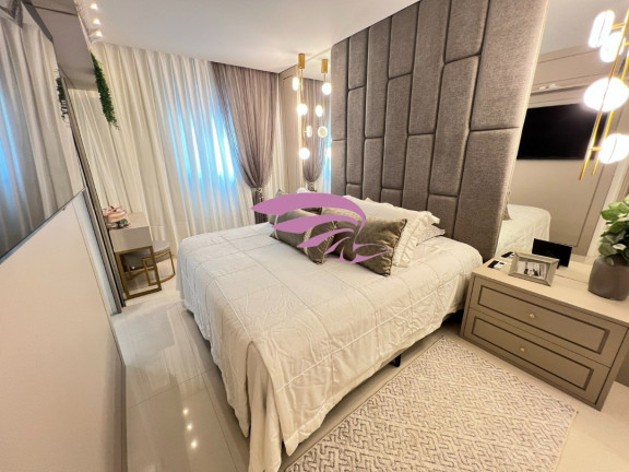 Imagem Imóvel com 3 Quartos à Venda, 159 m² em Meia Praia - Itapema Imagem Imóvel com 3 Quartos à Venda, 159 m² em Meia Praia - Itapema