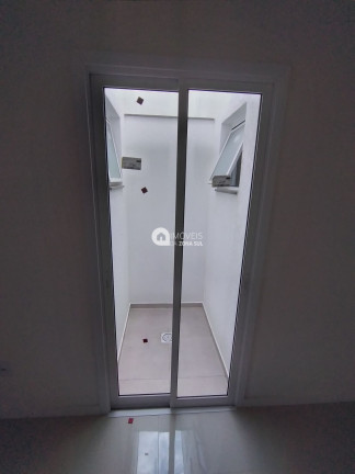 Imagem Casa com 2 Quartos à Venda, 78 m² Imagem Casa com 2 Quartos à Venda, 78 m²
