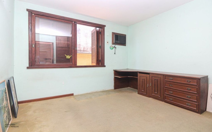 Imagem Casa com 4 Quartos à Venda, 252 m² em Jardim Isabel - Porto Alegre Imagem Casa com 4 Quartos à Venda, 252 m² em Jardim Isabel - Porto Alegre