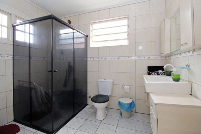 Imagem Casa com 5 Quartos à Venda, em Sarandi - Porto Alegre Imagem Casa com 5 Quartos à Venda, em Sarandi - Porto Alegre