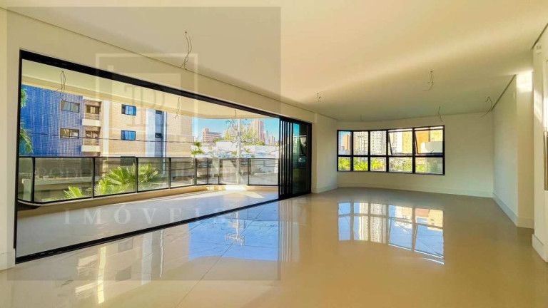 Imagem Apartamento com 4 Quartos à Venda, 254 m² em Meireles - Fortaleza Imagem Apartamento com 4 Quartos à Venda, 254 m² em Meireles - Fortaleza