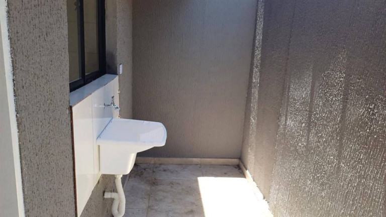 Imagem Sobrado com 2 Quartos à Venda, 63 m² em Imperador - Praia Grande Imagem Sobrado com 2 Quartos à Venda, 63 m² em Imperador - Praia Grande