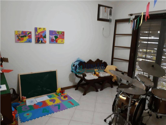 Imagem Casa com 3 Quartos à Venda, 300 m² em Itaipu - Niterói Imagem Casa com 3 Quartos à Venda, 300 m² em Itaipu - Niterói