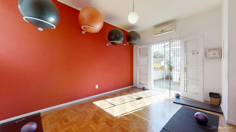 Imagem Casa com 3 Quartos à Venda, 121 m² em C Moncoes - São Paulo Imagem Casa com 3 Quartos à Venda, 121 m² em C Moncoes - São Paulo