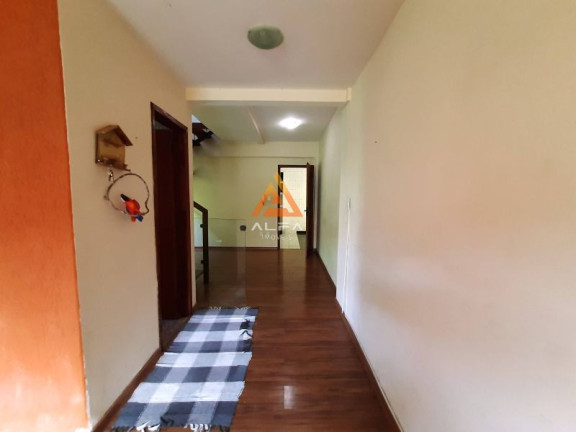 Imagem Casa com 4 Quartos à Venda, 380 m² Imagem Casa com 4 Quartos à Venda, 380 m²