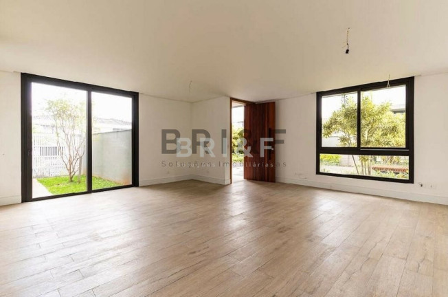 Imagem Casa com 3 Quartos à Venda, 272 m² em Moema - São Paulo Imagem Casa com 3 Quartos à Venda, 272 m² em Moema - São Paulo