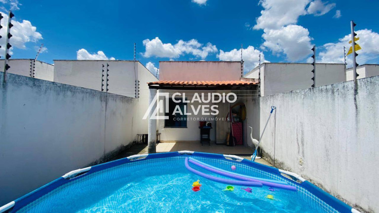 Imagem Casa com 2 Quartos à Venda, 70 m² em Mangabeira - Feira De Santana Imagem Casa com 2 Quartos à Venda, 70 m² em Mangabeira - Feira De Santana