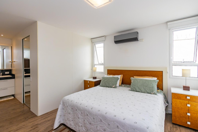 Imagem Casa de Condomínio com 5 Quartos à Venda, 346 m² em Santa Felicidade - Curitiba Imagem Casa de Condomínio com 5 Quartos à Venda, 346 m² em Santa Felicidade - Curitiba