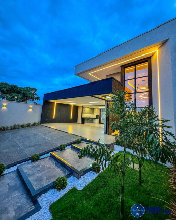 Imagem Casa com 4 Quartos à Venda, 360 m² em Setor Três Marias - Goiânia Imagem Casa com 4 Quartos à Venda, 360 m² em Setor Três Marias - Goiânia