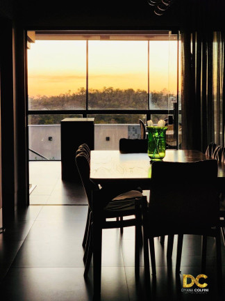 Imagem Casa de Condomínio com 3 Quartos à Venda, 218 m² em Núcleo Habitacional Sucuri - Cuiabá Imagem Casa de Condomínio com 3 Quartos à Venda, 218 m² em Núcleo Habitacional Sucuri - Cuiabá