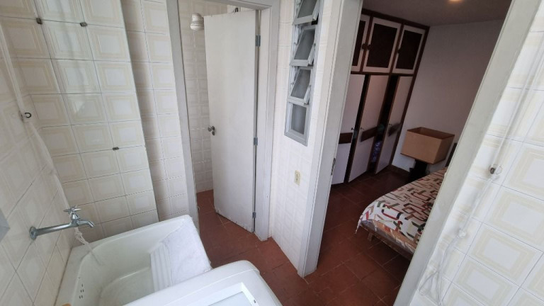 Imagem Apartamento com 3 Quartos à Venda, 130 m² em Pitangueiras - Guarujá