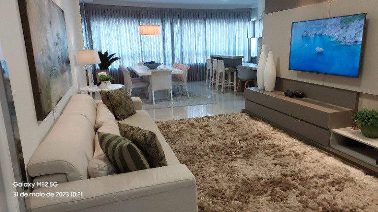 Imagem Apartamento com 3 Quartos à Venda, 130 m² em Centro - Balneário Camboriú Imagem Apartamento com 3 Quartos à Venda, 130 m² em Centro - Balneário Camboriú